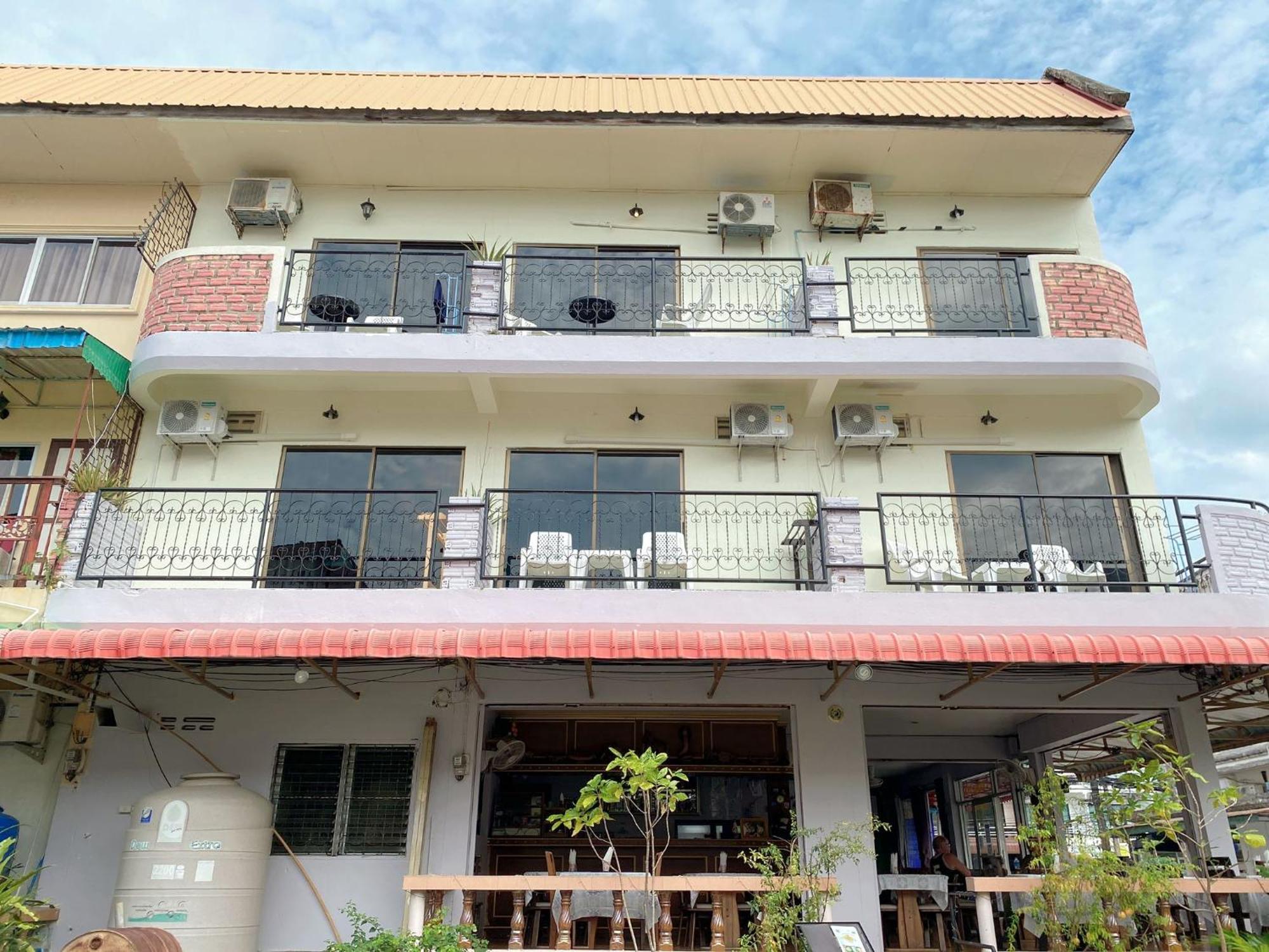 2 Vikings Guesthouse Karon Ngoại thất bức ảnh