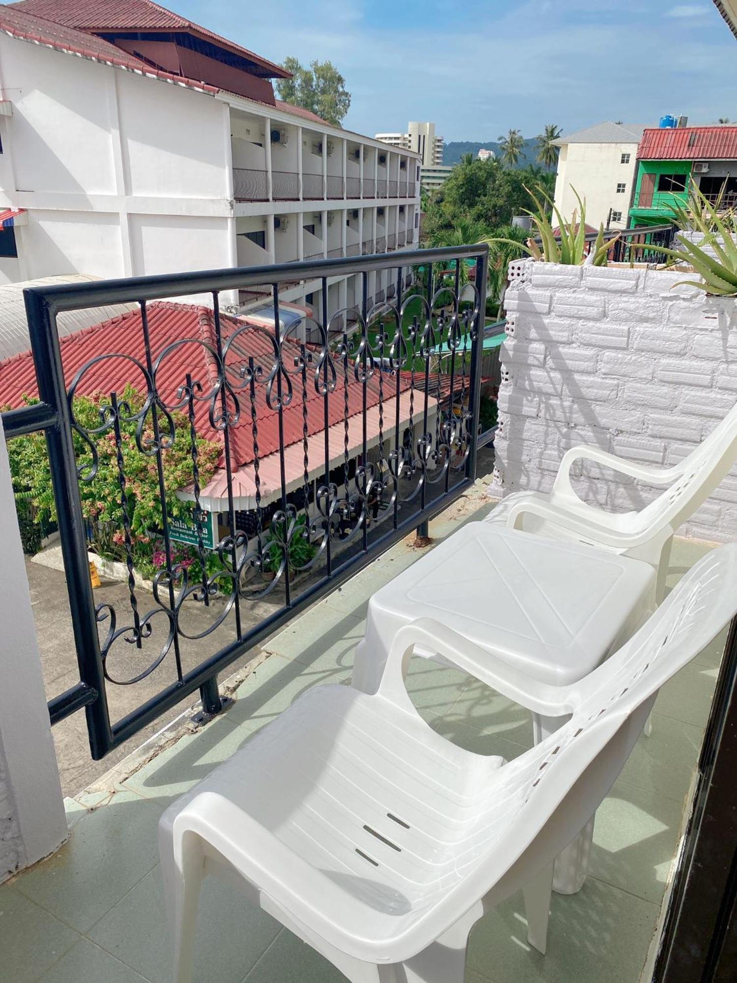 2 Vikings Guesthouse Karon Ngoại thất bức ảnh