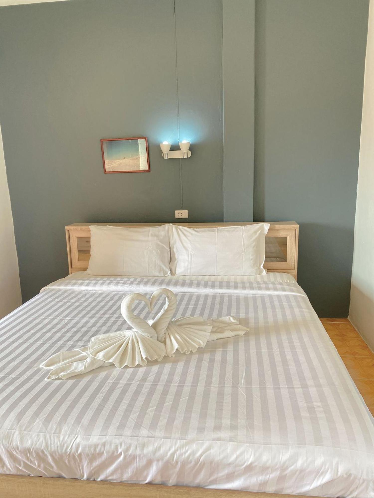 2 Vikings Guesthouse Karon Ngoại thất bức ảnh