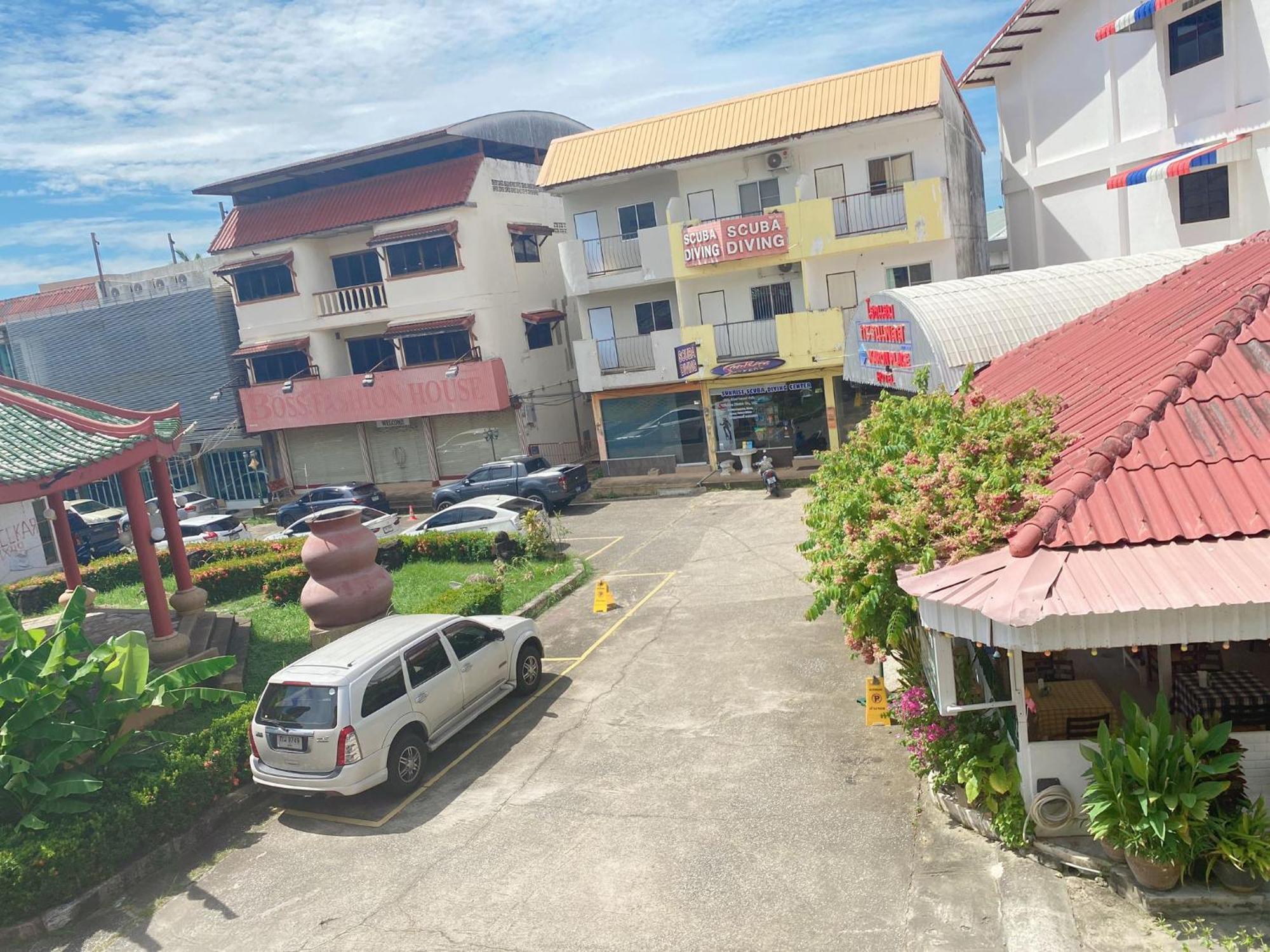 2 Vikings Guesthouse Karon Ngoại thất bức ảnh