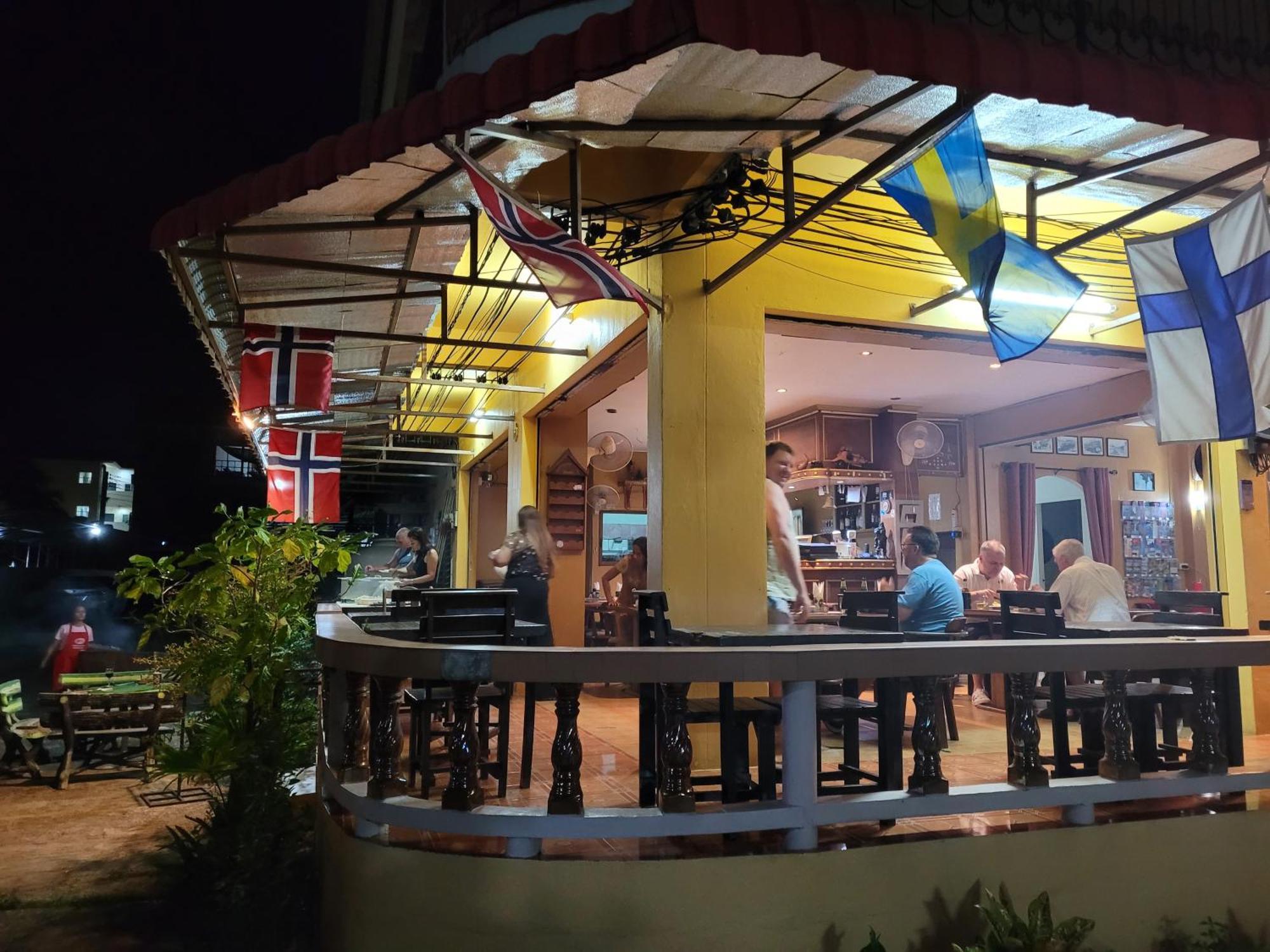 2 Vikings Guesthouse Karon Ngoại thất bức ảnh